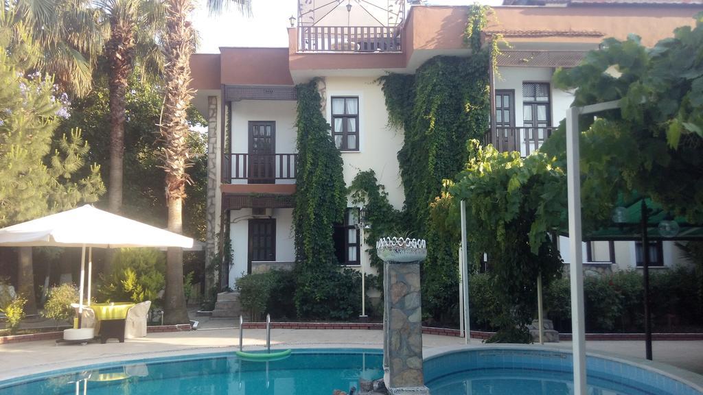 Erciyes Apart Hotel Fethiye Exterior foto